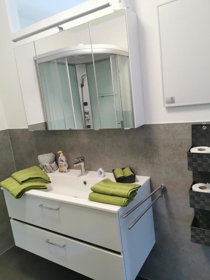 Homew4 - Rosen Apartment Hoheneich Buitenkant foto